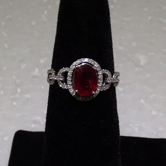 STUNNING DESIGN!! DIAMONDS & RUBY14K RING - Picture 9 of 11